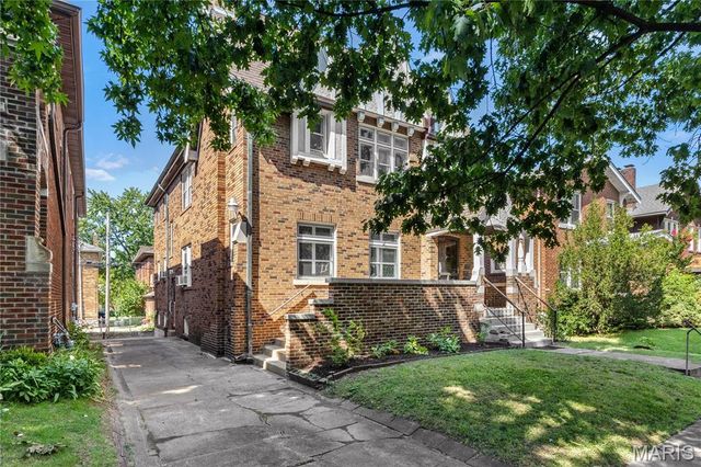 7257 Amherst Avenue, University City, MO 63130