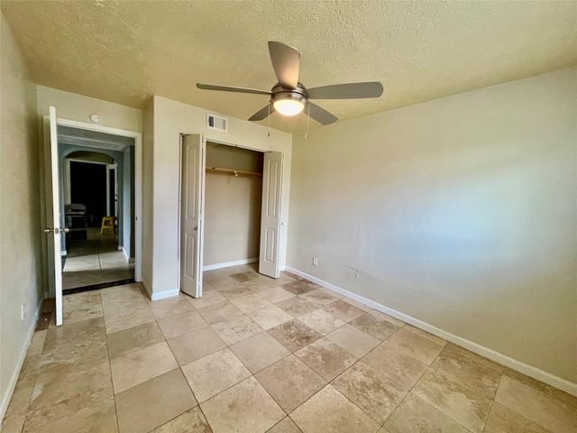 2211 Bonita Way, Baytown, TX 77520