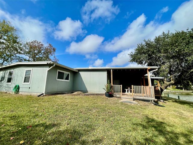 2211 Bonita Way, Baytown, TX 77520