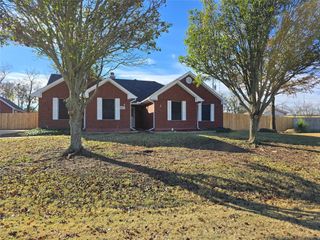 601 Preston Glen, Gunter, TX 75058