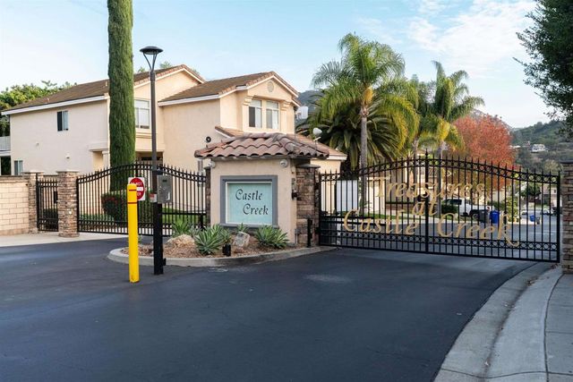 29747 Circle R Ct, Escondido, CA 92026