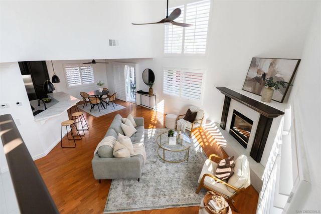 29747 Circle R Ct, Escondido, CA 92026