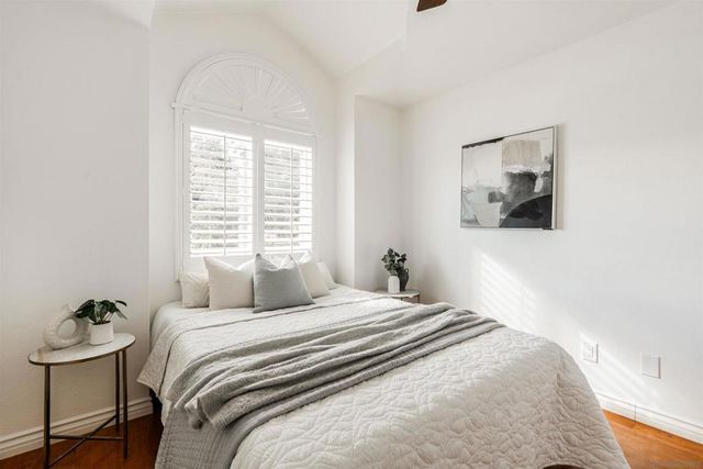 29747 Circle R Ct, Escondido, CA 92026