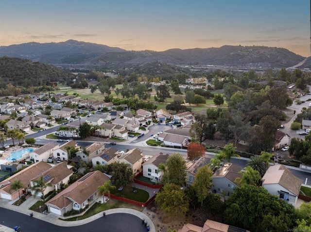 29747 Circle R Ct, Escondido, CA 92026