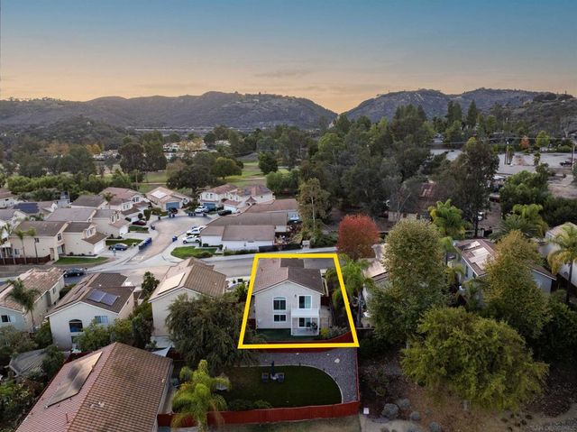 29747 Circle R Ct, Escondido, CA 92026