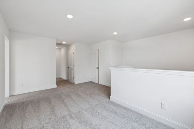 1088 Large Poppy Dr, La Vergne, TN 37086