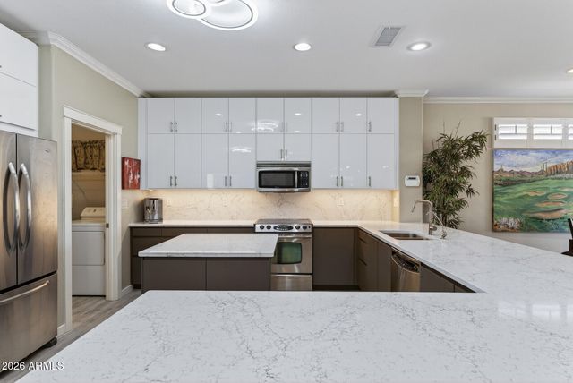 19850 N SHADOW MOUNTAIN Drive, Surprise, AZ 85374