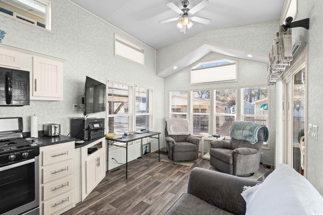 6001 - 1669 S Kings Hwy., Myrtle Beach, SC 29575