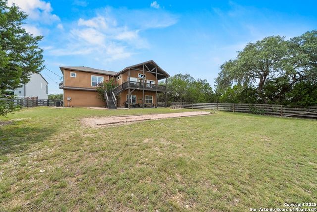 617 Lake Island, Canyon Lake, TX 78133