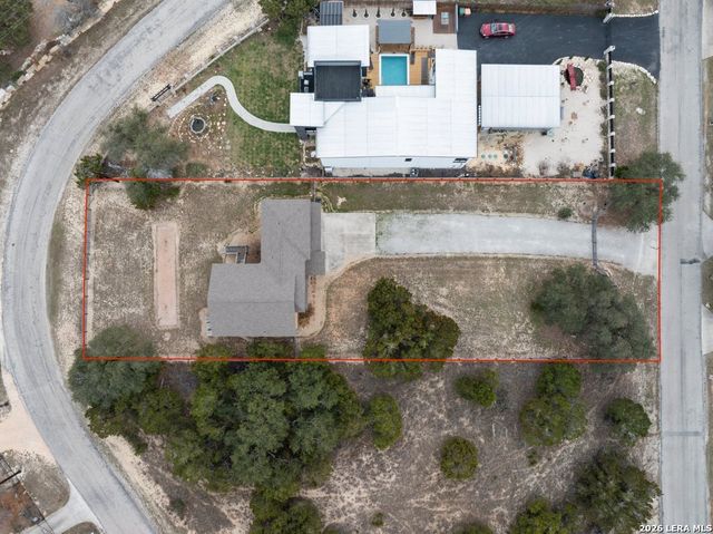 617 Lake Island, Canyon Lake, TX 78133