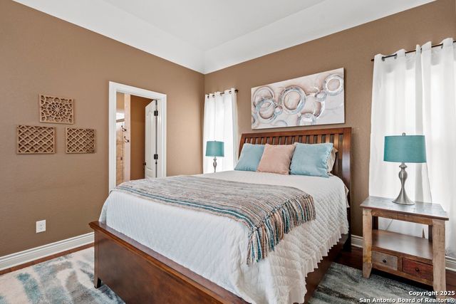 617 Lake Island, Canyon Lake, TX 78133