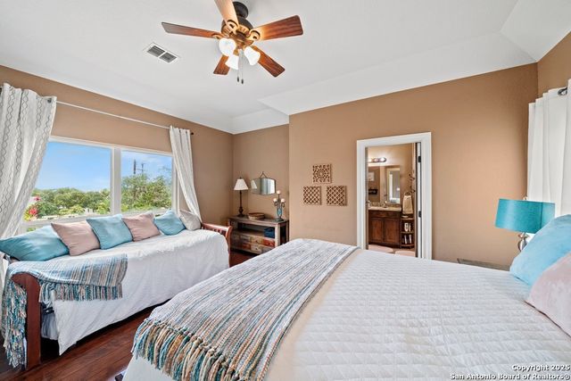 617 Lake Island, Canyon Lake, TX 78133