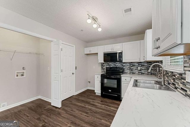 205 CORAL Circle, Mcdonough, GA 30253