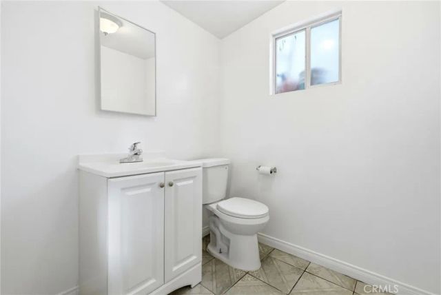 4027 La Salle, Los Angeles, CA 90062