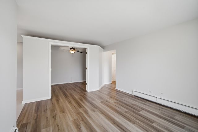 330 N Carter Street 103, Palatine, IL 60067