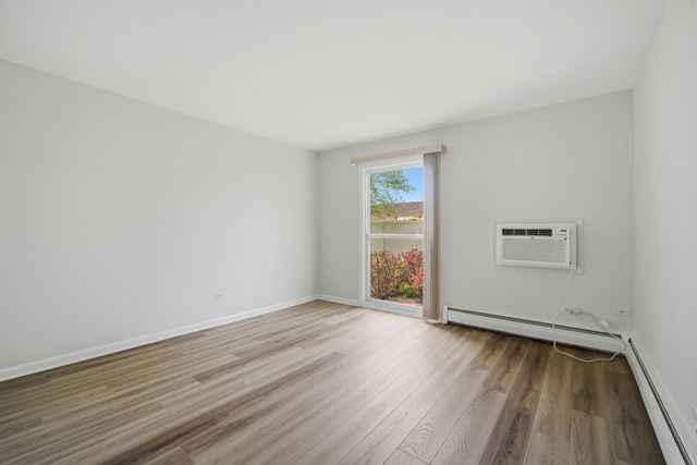 330 N Carter Street 103, Palatine, IL 60067
