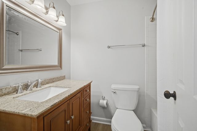330 N Carter Street 103, Palatine, IL 60067