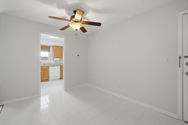 330 N Carter Street 103, Palatine, IL 60067