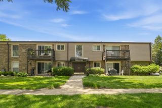 330 N Carter Street 103, Palatine, IL 60067