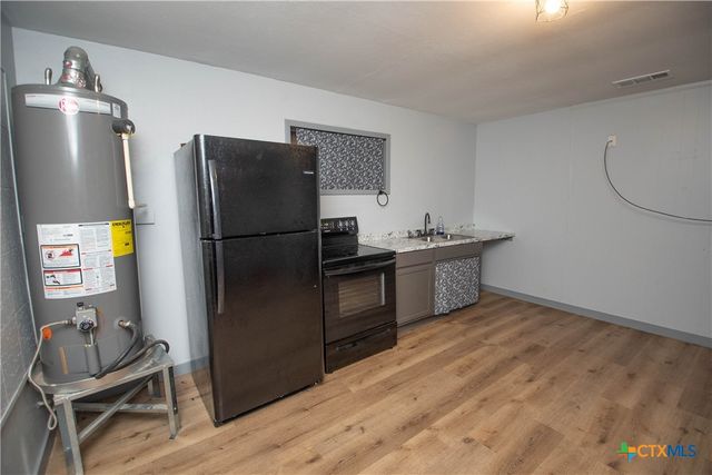 14 N 10th Street, Temple, TX 76501