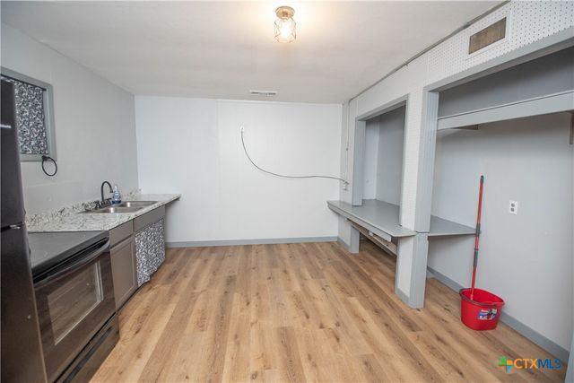 14 N 10th Street, Temple, TX 76501