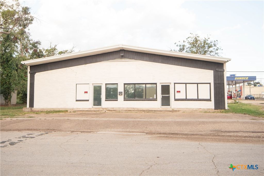 14 N 10th Street, Temple, TX 76501