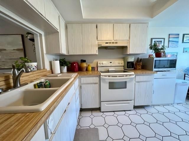 9616 MIDIRON COURT, New Port Richey, FL 34655