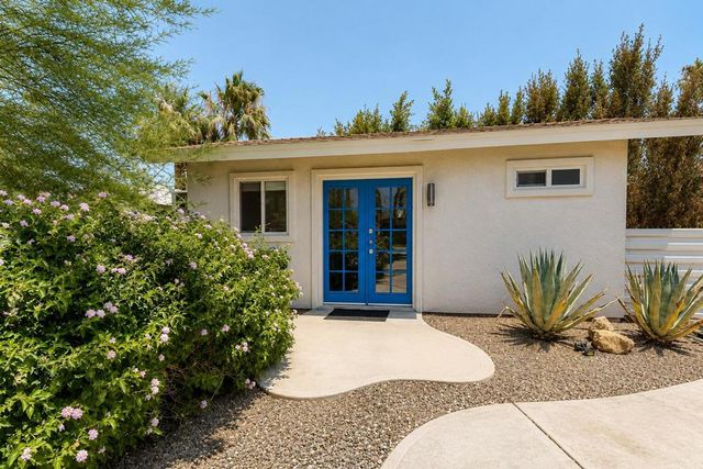 1318 E Via Escuela, Palm Springs, CA 92262