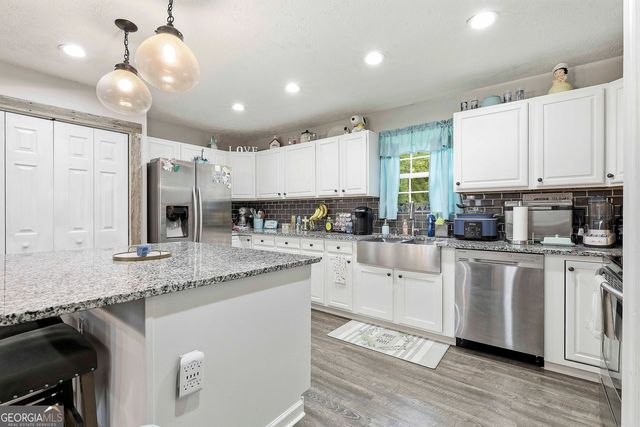 655 Old Driver Road, Whitesburg, GA 30185