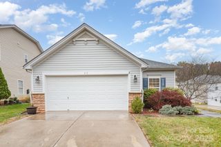 215 Tribune Drive, Charlotte, NC 28214