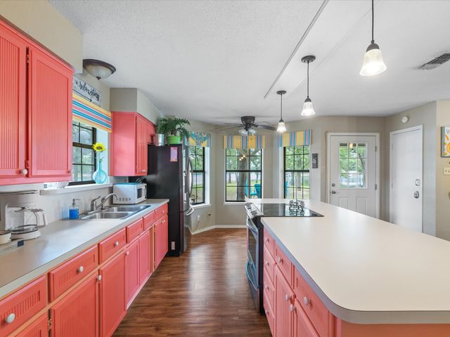 546 County Road 1743, Chico, TX 76431