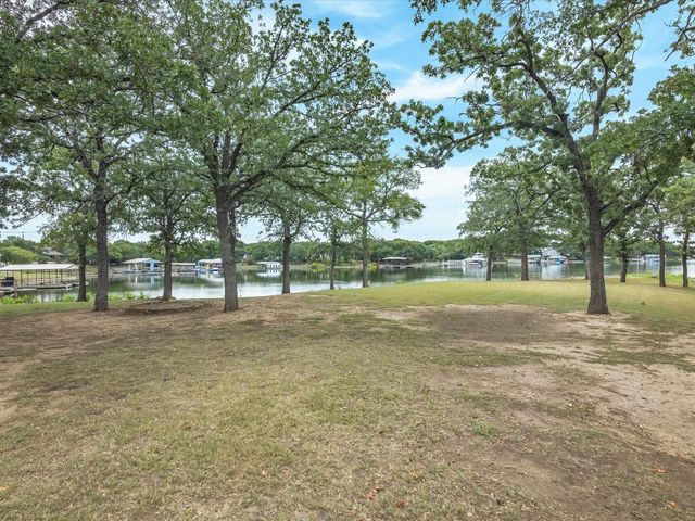 546 County Road 1743, Chico, TX 76431
