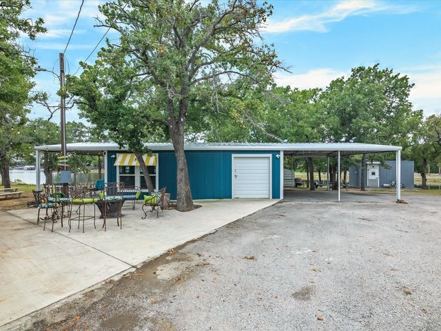 546 County Road 1743, Chico, TX 76431