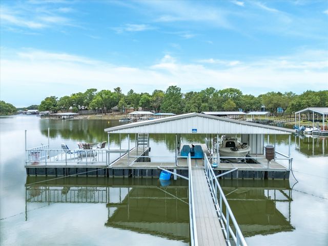 546 County Road 1743, Chico, TX 76431