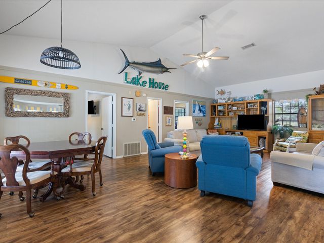 546 County Road 1743, Chico, TX 76431