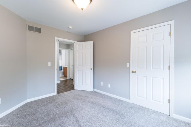 56659 Long Island Drive, Shelby Twp, MI 48316