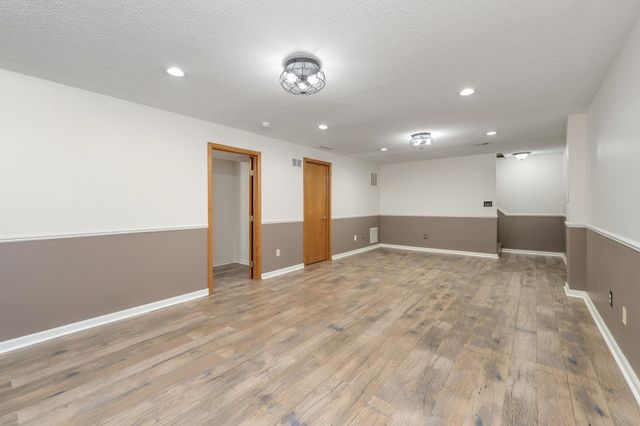 4827 N Homestead St, Bel Aire, KS 67220