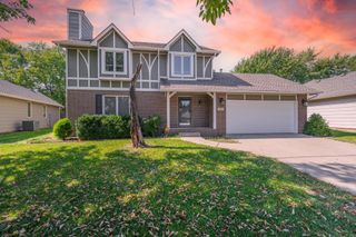 4827 N Homestead St, Bel Aire, KS 67220