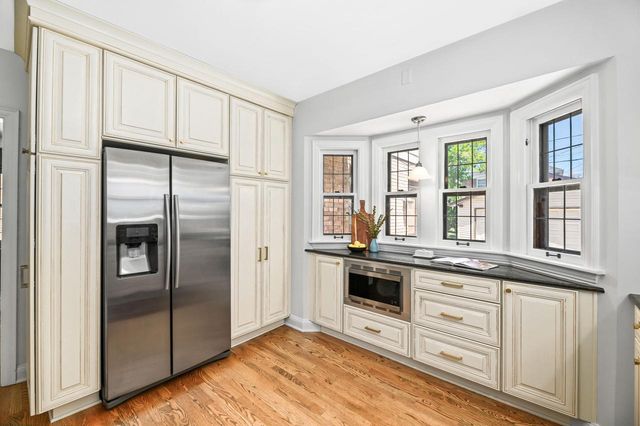 2608 71st STREET, Wauwatosa, WI 53213