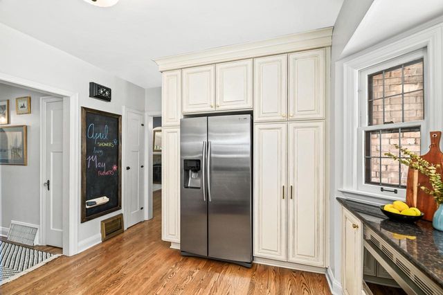 2608 71st STREET, Wauwatosa, WI 53213