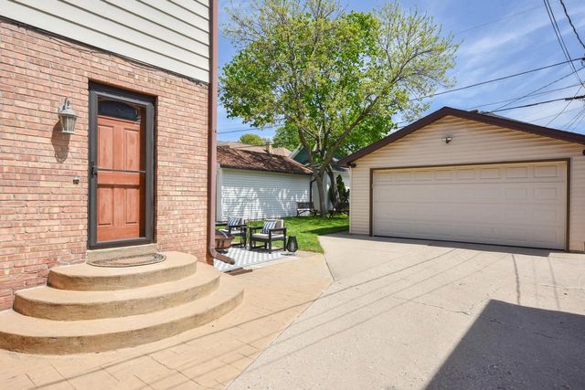 2608 71st STREET, Wauwatosa, WI 53213