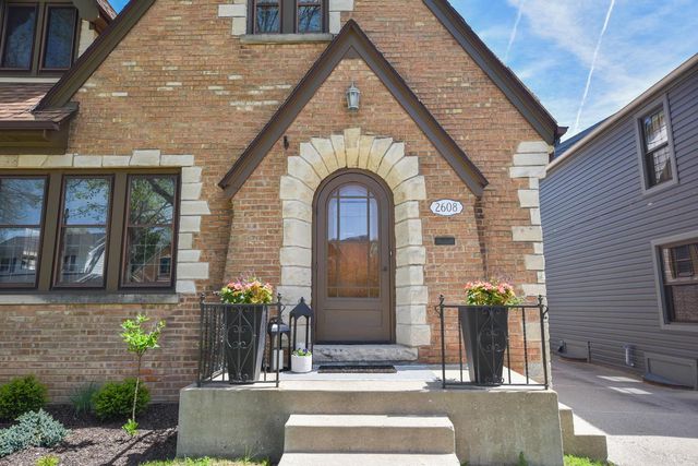 2608 71st STREET, Wauwatosa, WI 53213