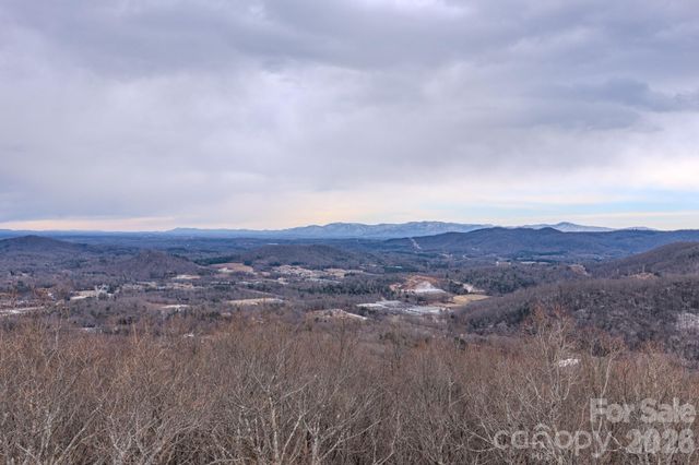 2724 Mountain Crest Drive S 75, Marion, NC 28752