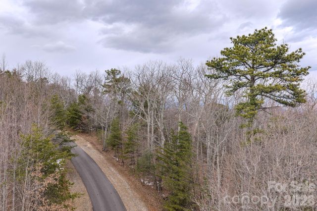 2724 Mountain Crest Drive S 75, Marion, NC 28752