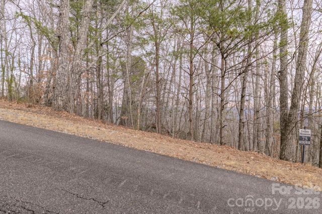 2724 Mountain Crest Drive S 75, Marion, NC 28752