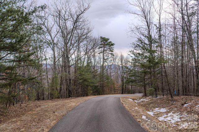 2724 Mountain Crest Drive S 75, Marion, NC 28752