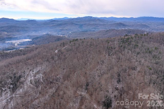 2724 Mountain Crest Drive S 75, Marion, NC 28752