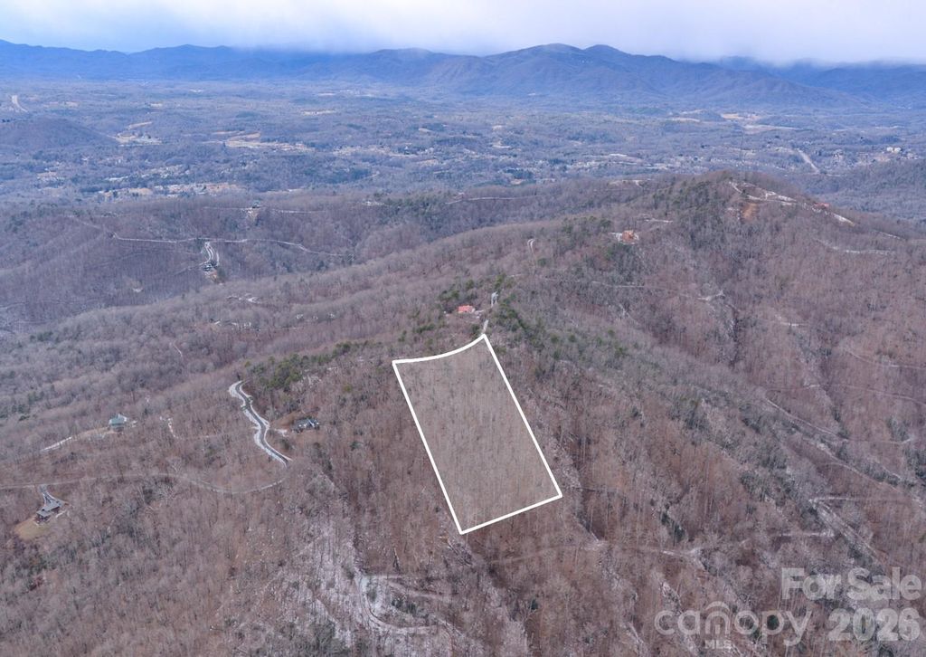 2724 Mountain Crest Drive S 75, Marion, NC 28752