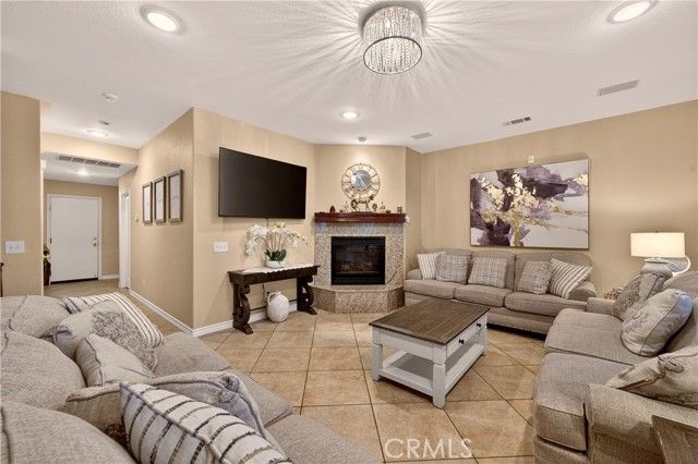 17388 Hawkwood, Riverside, CA 92503