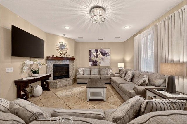 17388 Hawkwood, Riverside, CA 92503